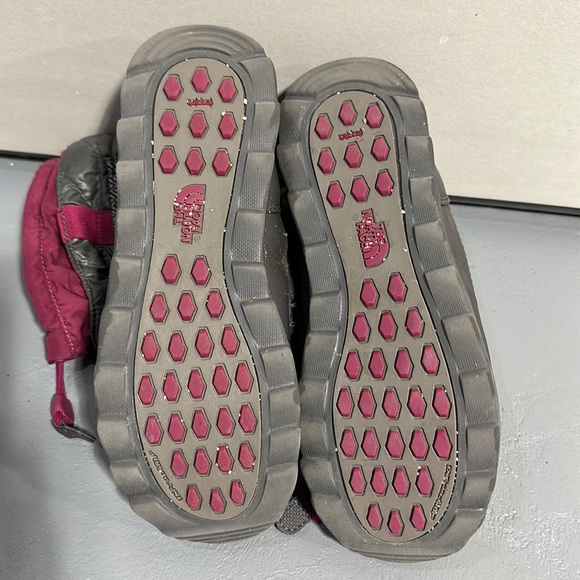 The North Face Waterproof Women’s Bootie - Picture 5 of 9